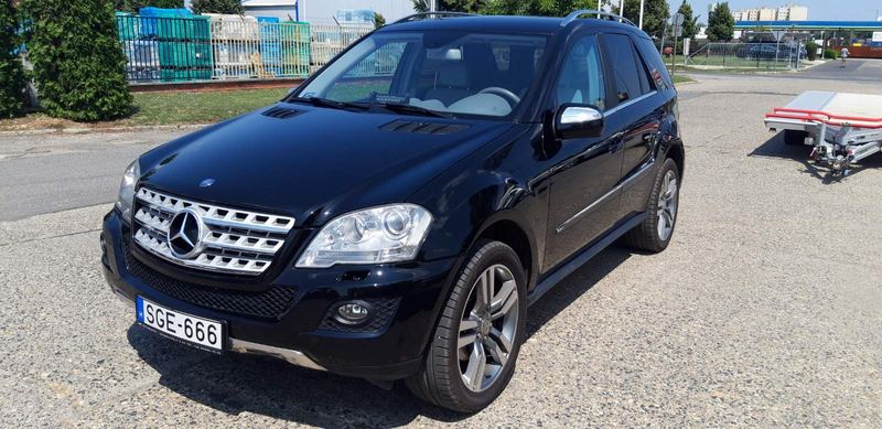 A Mercedes ML 300 CDI vontatójármű